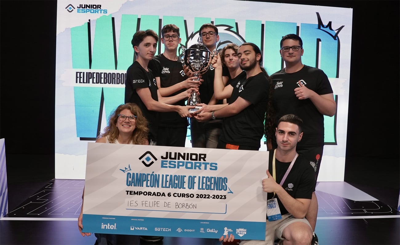 JUNIOR-Esports-ganadores-Gran-Final-Nacional-Alicante