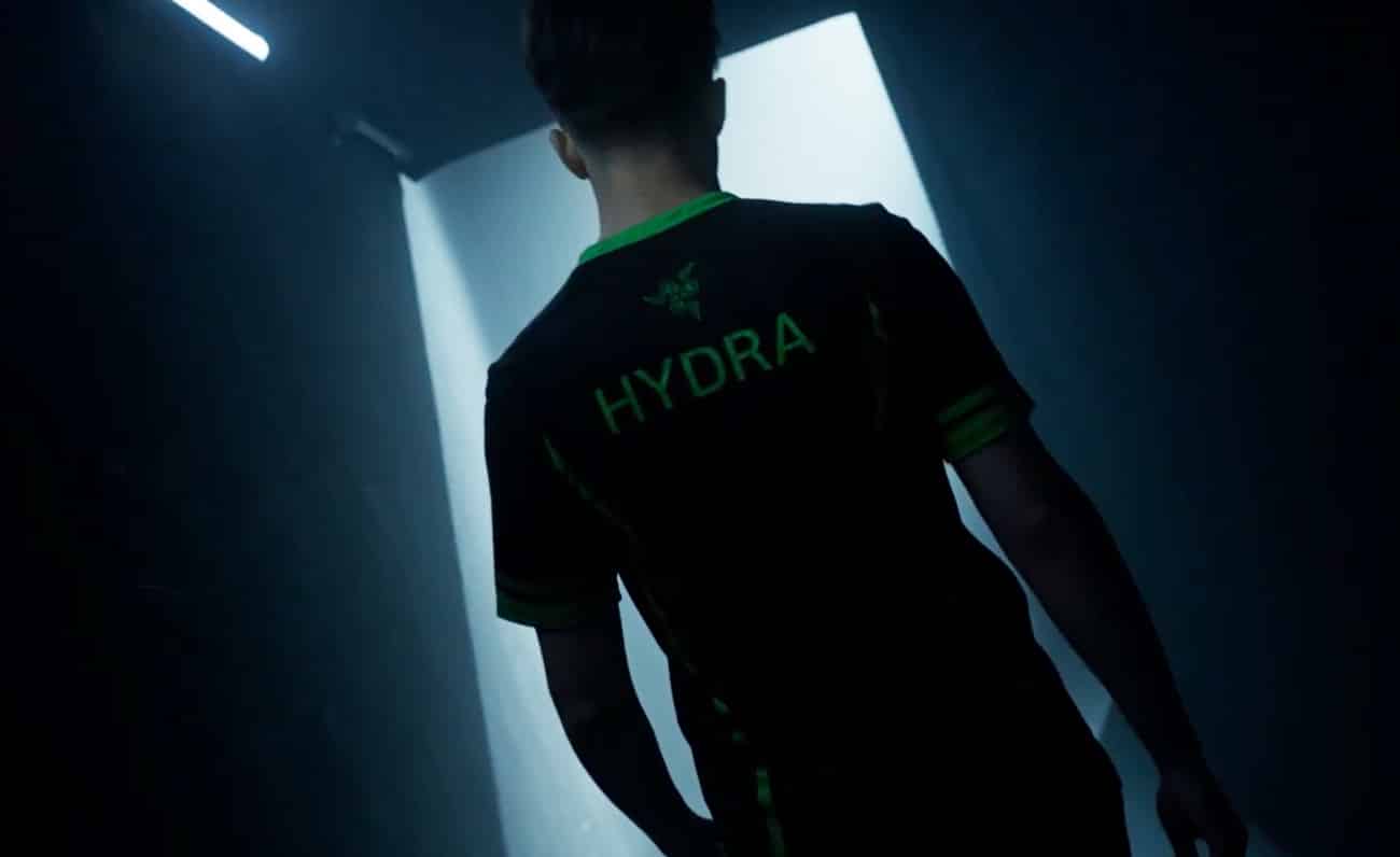 Razer-lanza-un-nuevo-mando-colaboración-con-Hydra-jugador-de-la-CDL